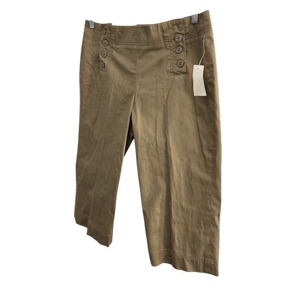 Bay Studio Womens Khaki Cropped Pants Size 10 Button Details Pockets - Picture 3 of 9